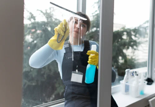 Nettoyage de vitres intérieures et extérieures à Villiersfaux
